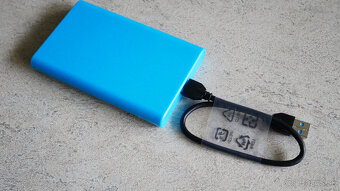 ♦️  EXTERNÝ DISK _ 2,5" __ (500)  ♦️ - 5