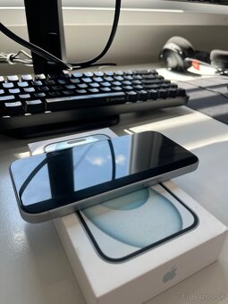 Apple iPhone 15 128gb - 5