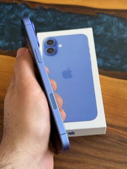 iPhone 16 Plus 128gb Blue 100% bateria - 5