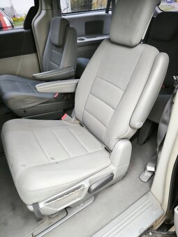 Chrysler Voyager 7 Miestne 2009/ - 5