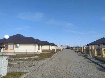 Na predaj stavebný pozemok Zlatý Čerenec v obci Prašník. - 5