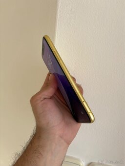 💛 Žltý iPhone 11 64GB – spoľahlivý a pripravený na použitie - 5