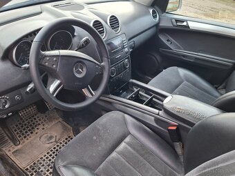 Mercedes ML - 5