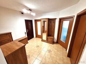 FURČA- Priestr. 3 izb. "PRAŽSKÝ" byt, spolu 77 m2, 6m lodž - 5