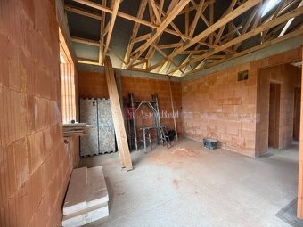 Praktický 4-izbový bungalov v novovybudovanej lokalite- Horo - 5