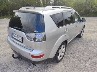 Mitsubishi Outlander 2.0 DI-D, 7 miest, 4x4 - 5