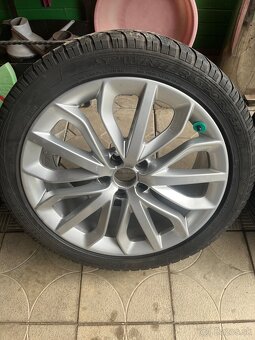 Audi s-line r19 235/45 zimne 5x112 - 5