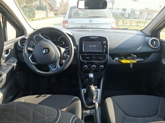 Renault clio - 5