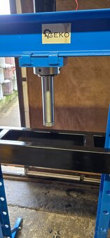 Hydraulický lis 20T - 5