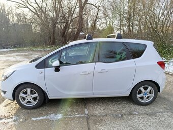 Opel Meriva r. 2015 1.4 Turbo-benzín - 5