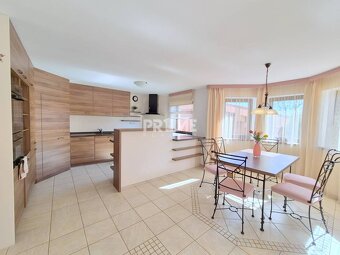 MODERRNÝ 4i RD, ZÁHRADA (600 m2), TERASA, PARKING, ulica Nov - 5