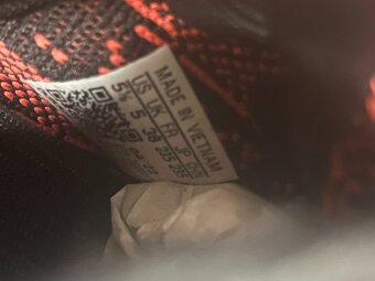 Adidas yeezy core black red 36 - 5