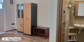 Veľká garzónka v polyfunkčnom objekte - 5