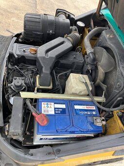 VZV Komatsu fd15t 20R - 5