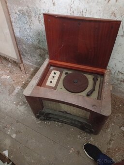 Predám zberateľský kúsok RADIO+GRAMO zn.Supraphon - 5