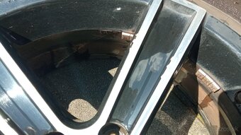 Momo strike black 5x100 R17 - 5