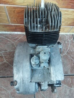 CZ 175/477 motor - 5