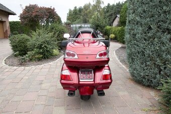 Na Dovoz Honda GL 1800 - 5