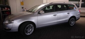 Volkswagen Passat Variant 3.2 V6 FSI Highline 4Motion - 5