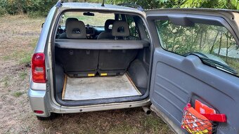 Predám Toyota RAV4 - 5