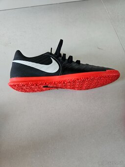 Halova obuv nike velk. 41 - 5