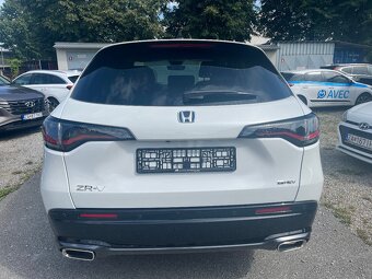 ZR-V SPORT 2.0 benzín e:HEV - REZERVOVANÉ - 5