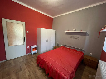 Na predaj - Rodinný dom- s pozemkom 739m² - 5