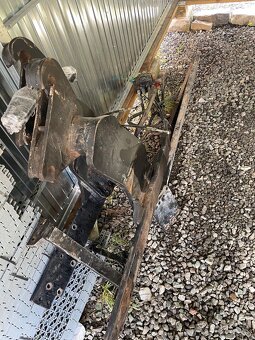 Čelný nakladač trac lift - 5