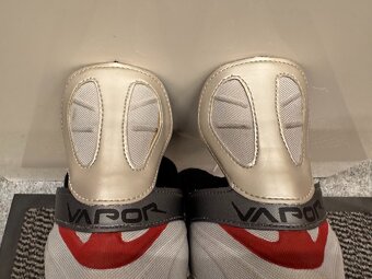 BRUSLE BAUER VAPOR SPEED vel. 44,5/9 - 5