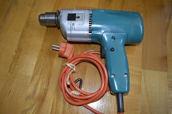 predam vrtacku Black and Decker (B&D) - 5