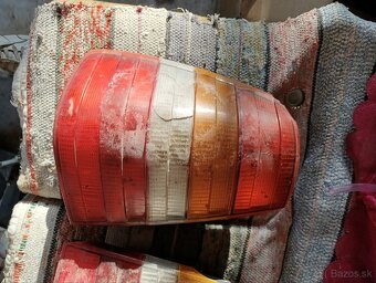 Zadné svetlá na w124 - 5