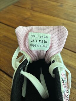 Tenisky so zabudovanými kolieskami - 5