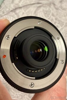 Predám Telekonvertor OLYMPUS MC-20 M.Zuiko Digital 2x - 5