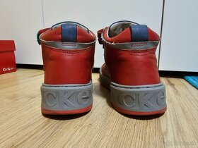 Chlapčenské kožené topánky  Kickers, veľ.  34 - 5