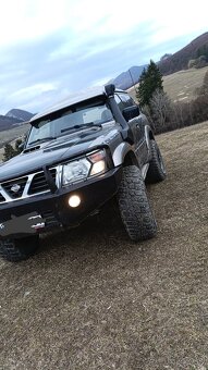 Predám Nissan patrol y61 - 5