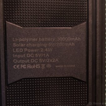 Predám výborný PoweBank so solárnym článkom. - 5