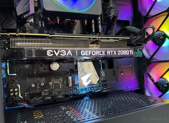 Ryzen 7 3800XT \16GB\RTX 2080Ti\SSD\850W Zdroj - 5
