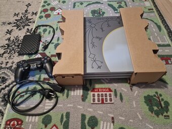 Playstation 4 pro Limited Edition - 5