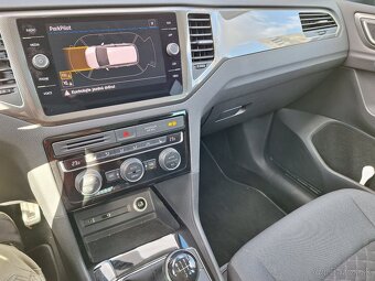 VW Golf Sportsvan 1,5 TSI, 6st. manuál - 5