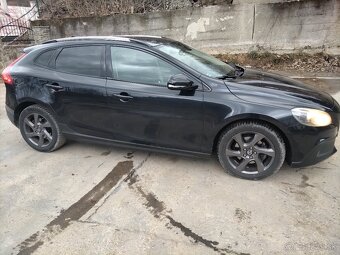 Volvo V40 D2 Cross country - 5