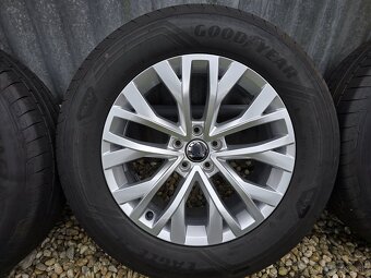 5x112 R18 VW Cascade Touareg CR7 235/65 R18 Demo - 5