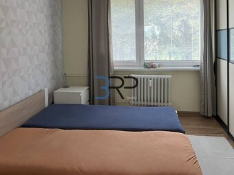 Na prenájom 3 izbový byt v širšom centre mesta Senica - 5