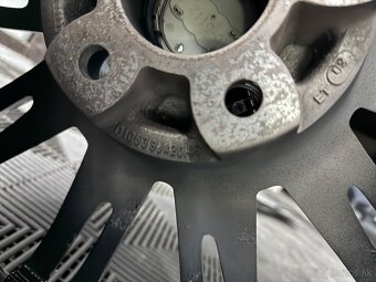 Predam orig hlinikove disky Audi R20 - 5