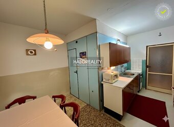 HALO reality - Predaj, štvorizbový byt Prievidza, Sídlisko Ž - 5