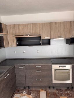 Predám kuchynskú linku - 5