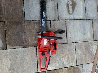 Benzínová pila Hecht - 5