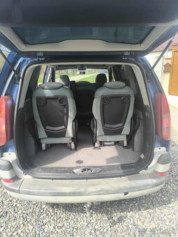 Peugeot 807  2.0 hdi - 5