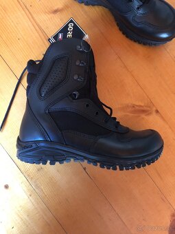 Predám novú taktickú obuv goretex veľkosť 26,5 - 5