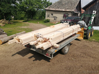 Predám stavebné smrekové rezivo hranoly dosky fošne laty - 5