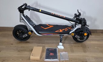 Elektrická kolobežka Kukirin A1 800W - 5